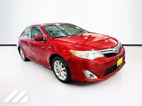 Used 2012 Toyota Camry XLE image 3