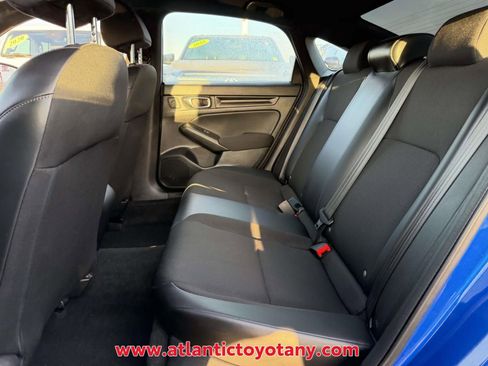 Used 2023 Honda Civic Sport image 16