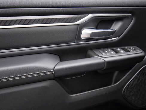 New 2026 RAM 1500 4x4 Crew Cab image 31