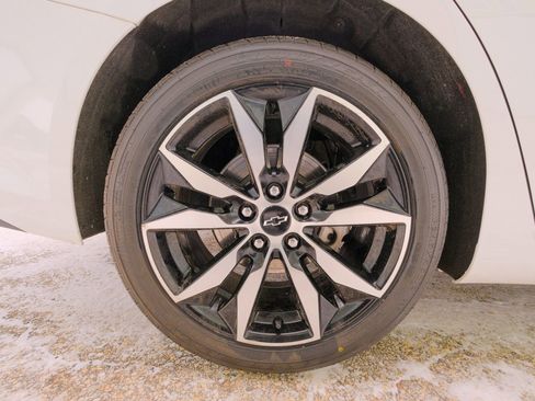 Used 2023 Chevrolet Malibu RS image 42