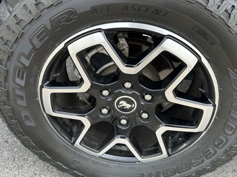 Used 2021 Ford Bronco Outer Banks AWD/4WD image 15