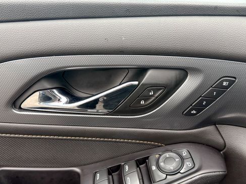 Used 2020 Chevrolet Traverse Premier w/ Redline Edition image 16