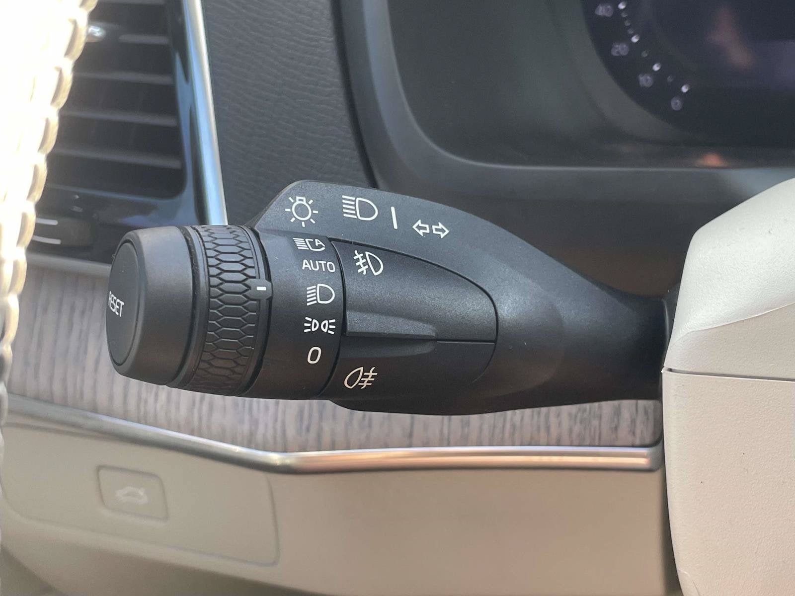 Certified 2024 Volvo XC90 B6 Plus w/ Protection Package Premier AWD/4WD image 24