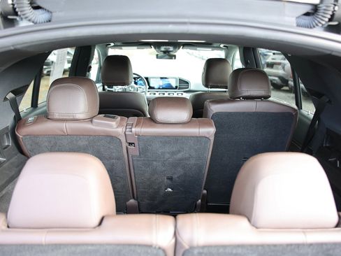 Used 2022 Mercedes-Benz GLE 350 4MATIC image 16