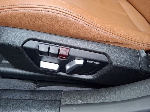 Used 2017 BMW 330i xDrive Sedan image 11