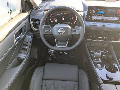 New 2026 Nissan Rogue Platinum AWD/4WD image 17