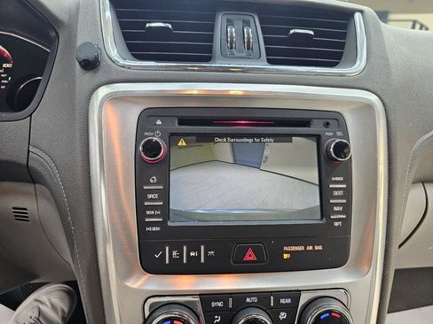 Used 2013 GMC Acadia SLT FWD image 34