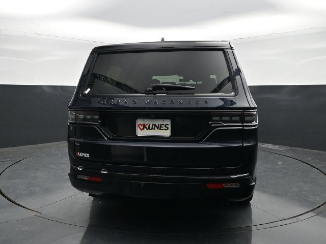 Used 2024 Jeep Grand Wagoneer L Series II w/ Quick Order Packagew 28T AWD/4WD image 8