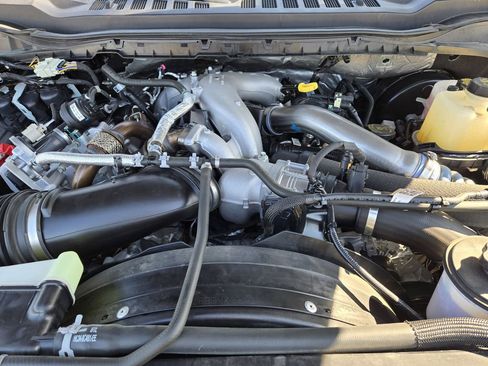 Used 2024 Ford F250 Lariat w/ FX4 Off-Road Package image 31