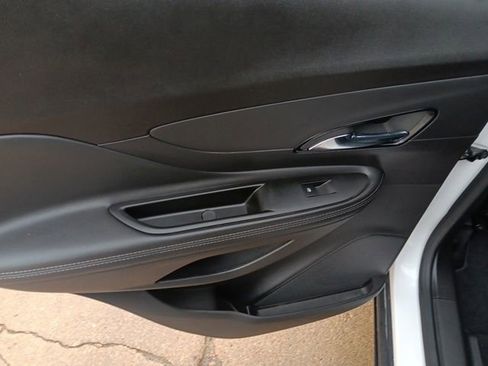 Used 2022 Buick Encore Preferred w/ Safety Package II image 30