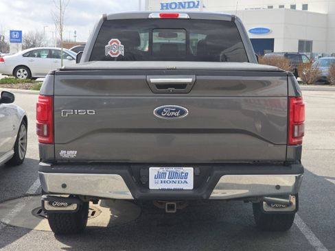 Used 2015 Ford F150 Lariat w/ Equipment Group 502A Luxury image 6