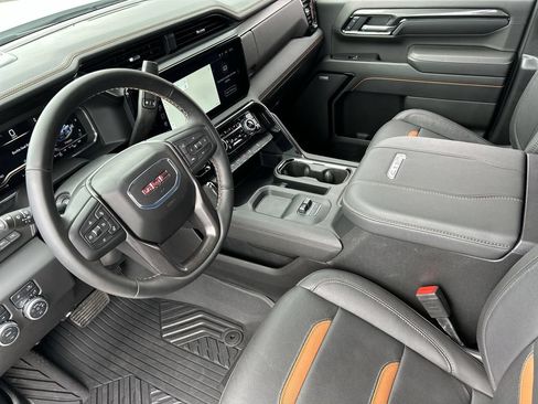 Used 2024 GMC Sierra 2500 AT4 w/ AT4 Premium Plus Package AWD/4WD image 10