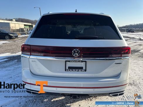 Used 2025 Volkswagen Atlas SEL Premium R-Line image 4