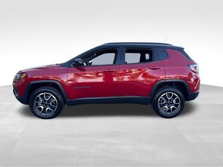 Used 2025 Jeep Compass Trailhawk AWD/4WD video 2