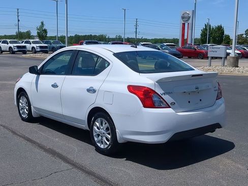Used 2019 Nissan Versa SV w/ SV Special Edition Package FWD image 5
