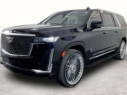 Used 2024 Cadillac Escalade ESV Premium Luxury AWD/4WD image 13