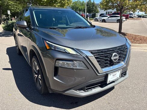 Used 2022 Nissan Rogue SV AWD/4WD image 7