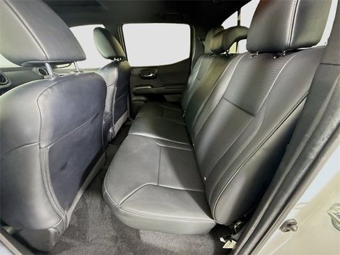 Certified 2022 Toyota Tacoma TRD Sport w/ TRD Premium Sport Package image 25