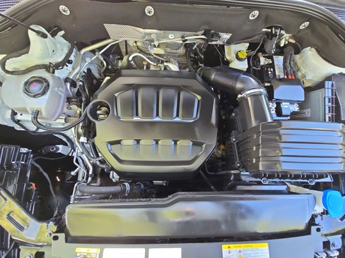 Certified 2024 Volkswagen Atlas SEL Premium R-Line AWD/4WD image 33