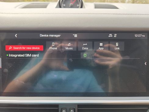 Used 2019 Porsche Cayenne Base image 30