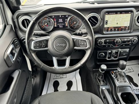 Used 2021 Jeep Wrangler Unlimited Sahara w/ Uconnect 4C Nav & Sound Group AWD/4WD image 20