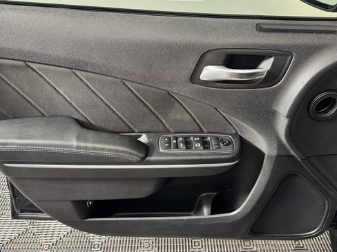 Used 2019 Dodge Charger GT RWD image 13