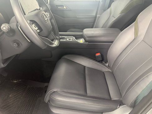 Used 2025 Lexus GX 550 AWD/4WD image 13