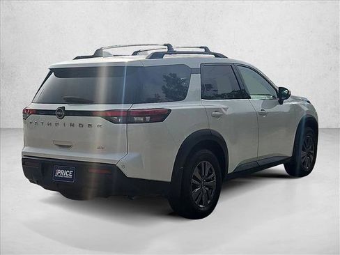 Used 2022 Nissan Pathfinder SV w/ Cargo Package image 5