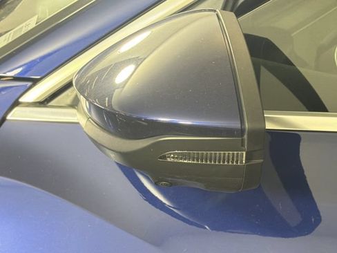 Used 2022 Audi e-tron Premium Plus AWD/4WD image 22