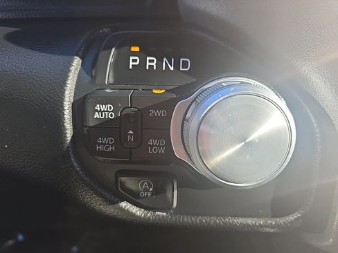 Used 2025 RAM 1500 Laramie image 41