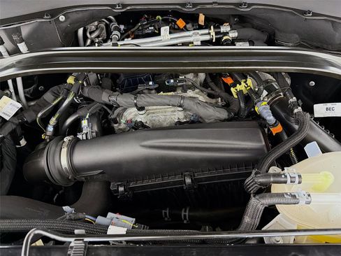 Used 2025 Ford Explorer Platinum image 31