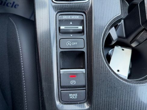 Used 2025 Honda Civic Sport image 25