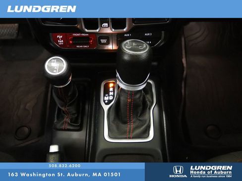 Used 2018 Jeep Wrangler Unlimited Rubicon image 25