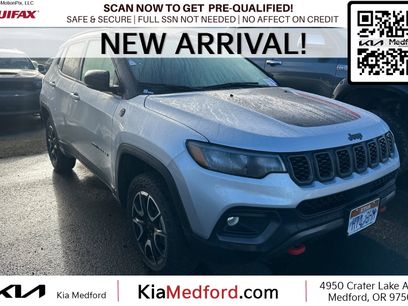 Used 2025 Jeep Compass Trailhawk