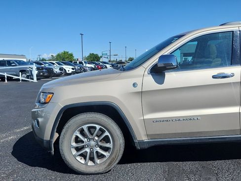 Used 2015 Jeep Grand Cherokee Limited w/ Luxury Group II AWD/4WD image 9