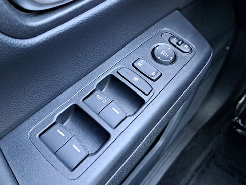 Used 2024 Honda CR-V LX image 24