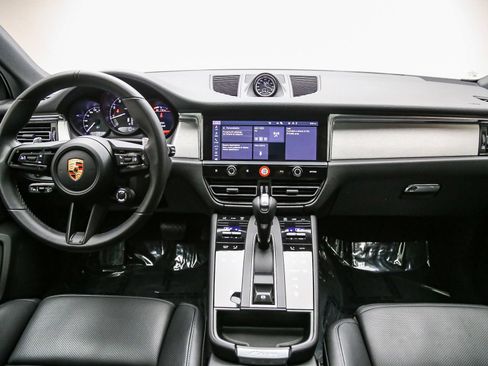 Certified 2026 Porsche Macan AWD/4WD image 49