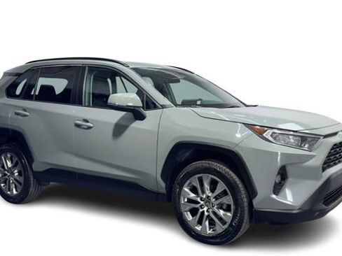 Used 2021 Toyota RAV4 XLE Premium image 7