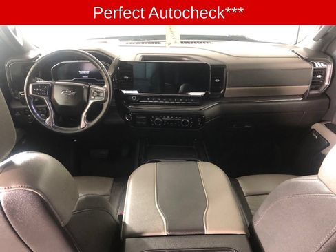 Used 2025 Chevrolet Silverado 2500 ZR2 w/ Technology Package AWD/4WD image 6