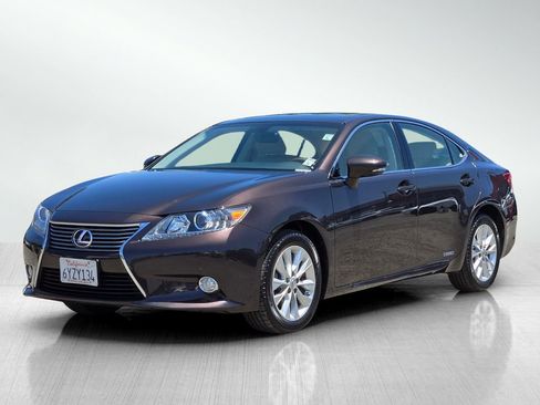Used 2013 Lexus ES 300h w/ Luxury Pkg FWD image 9