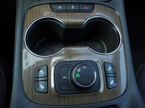 Used 2023 GMC Acadia SLE w/ Driver Convenience Package image 20