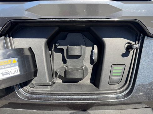 Used 2024 Kia Niro Wind FWD image 48