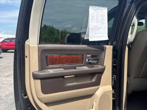 Used 2010 Dodge Ram 2500 Truck Laramie w/ Cold Weather Pkg AWD/4WD image 12