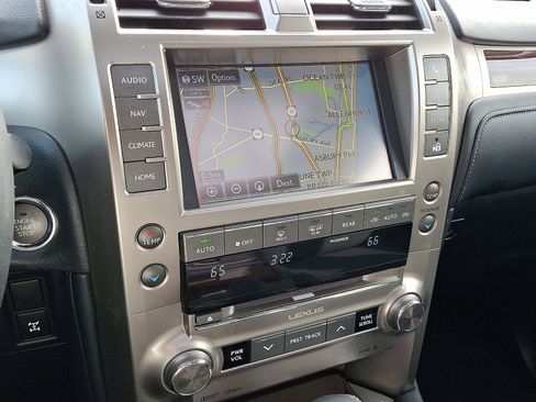 Used 2019 Lexus GX 460 Premium image 16