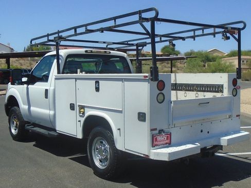 Used 2016 Ford F250 XL w/ Power Equipment Group AWD/4WD image 3