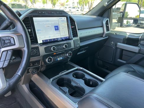 Used 2022 Ford F350 Platinum AWD/4WD image 34