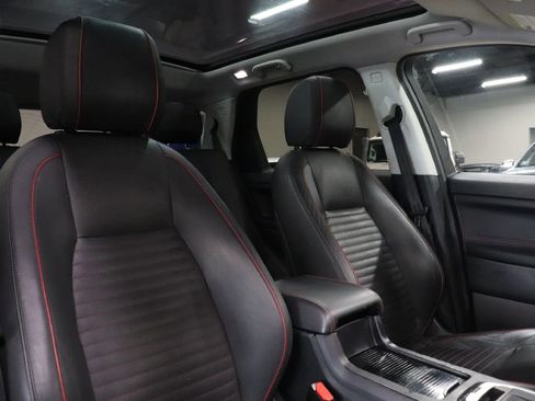 Used 2018 Land Rover Discovery Sport HSE image 23