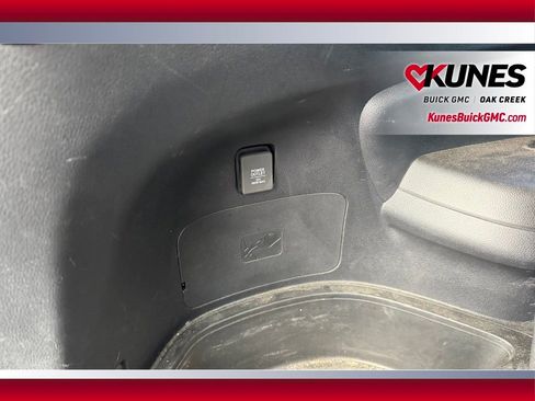 Used 2021 Honda Pilot Touring image 8