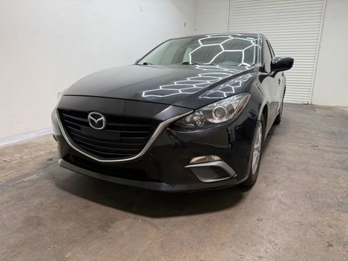 Used 2016 MAZDA MAZDA3 i Sport w/ Preferred Equipment Package image 2