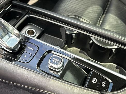 Used 2023 Volvo S90 B6 Ultimate AWD/4WD image 21
